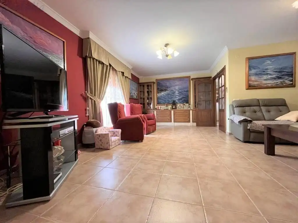 Sala de estar de Casa o chalet en venta en Málaga con Aire acondicionado, Calefacción y Jardín privado
