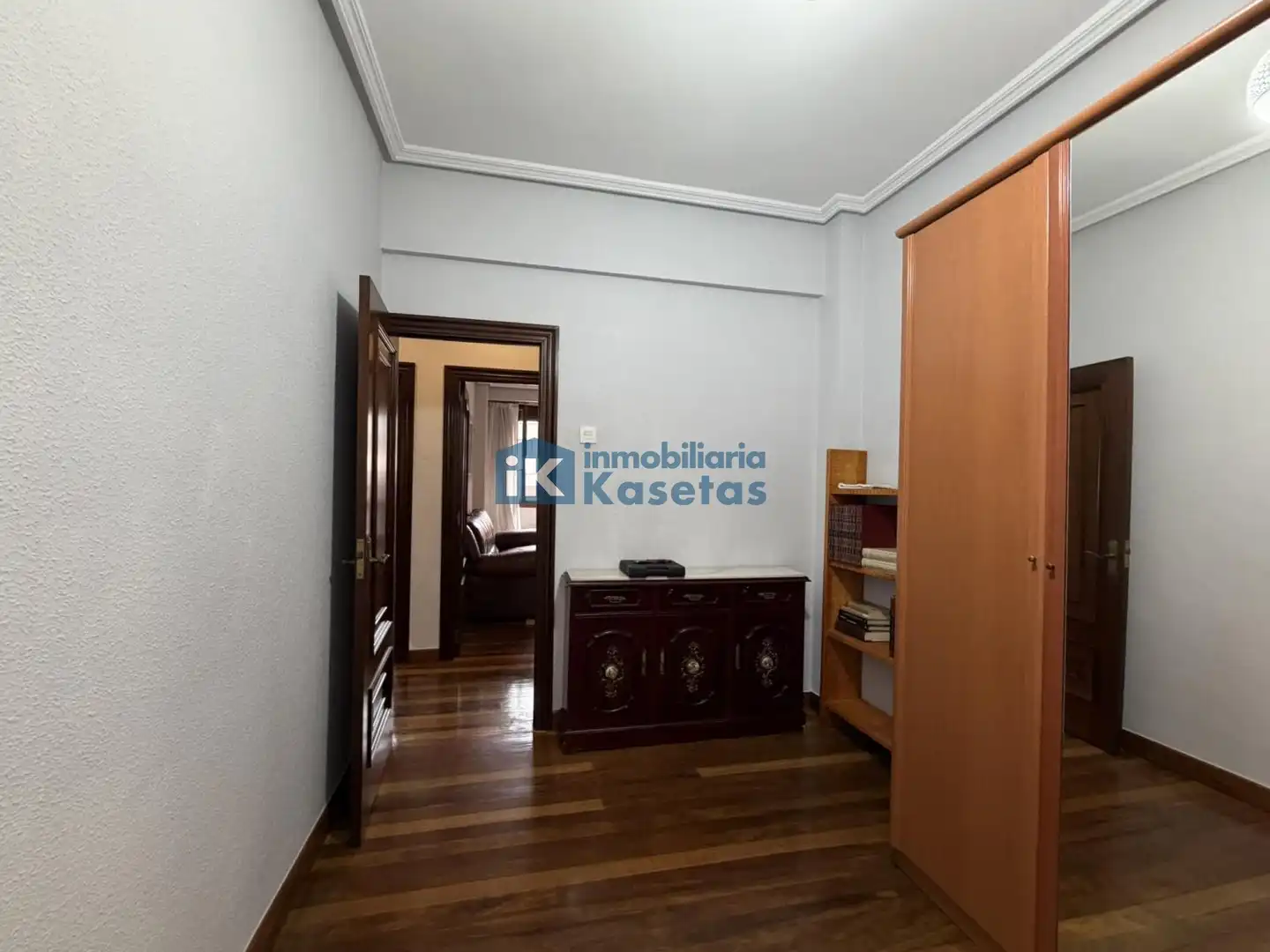 Habitación de Piso en venta en Basauri  con Calefacción