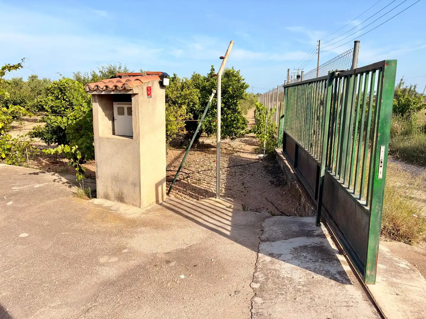 Aparcament de Finca rústica en venda en Mont-roig del Camp amb Calefacció i Jardí privat