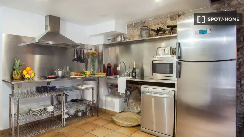 Fotografía del inmueble reportado: 2.200 €/mes — El Raval, Barcelona