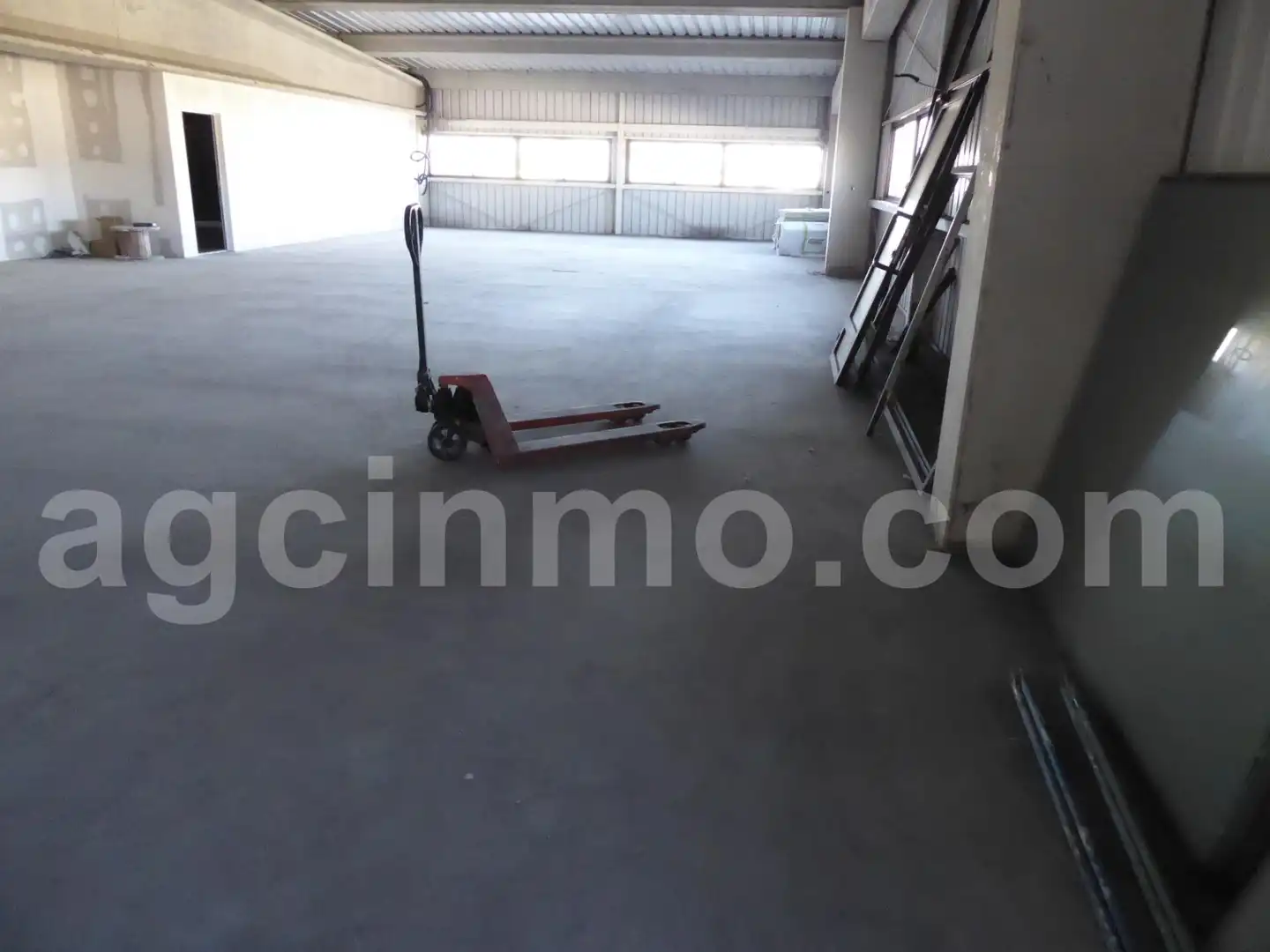 Nave industrial de alquiler en Valladolid