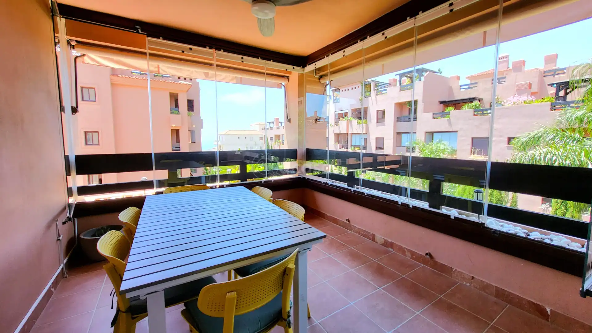 Terrace of Flat for sale in Benalmádena  with Air Conditioner, Terrace and Furnished