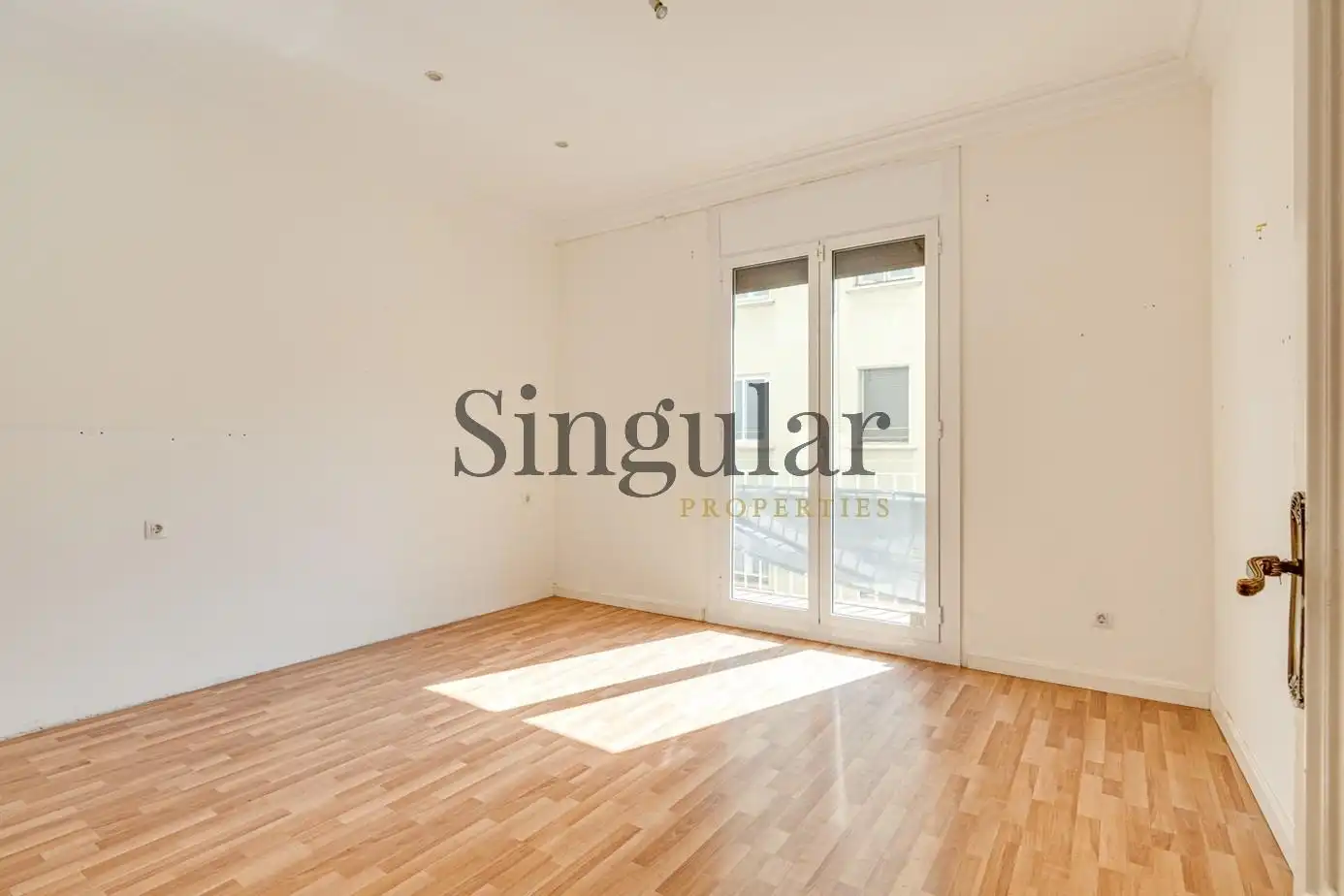 Habitación de Piso en venta en Barcelona con Calefacción y Alarma