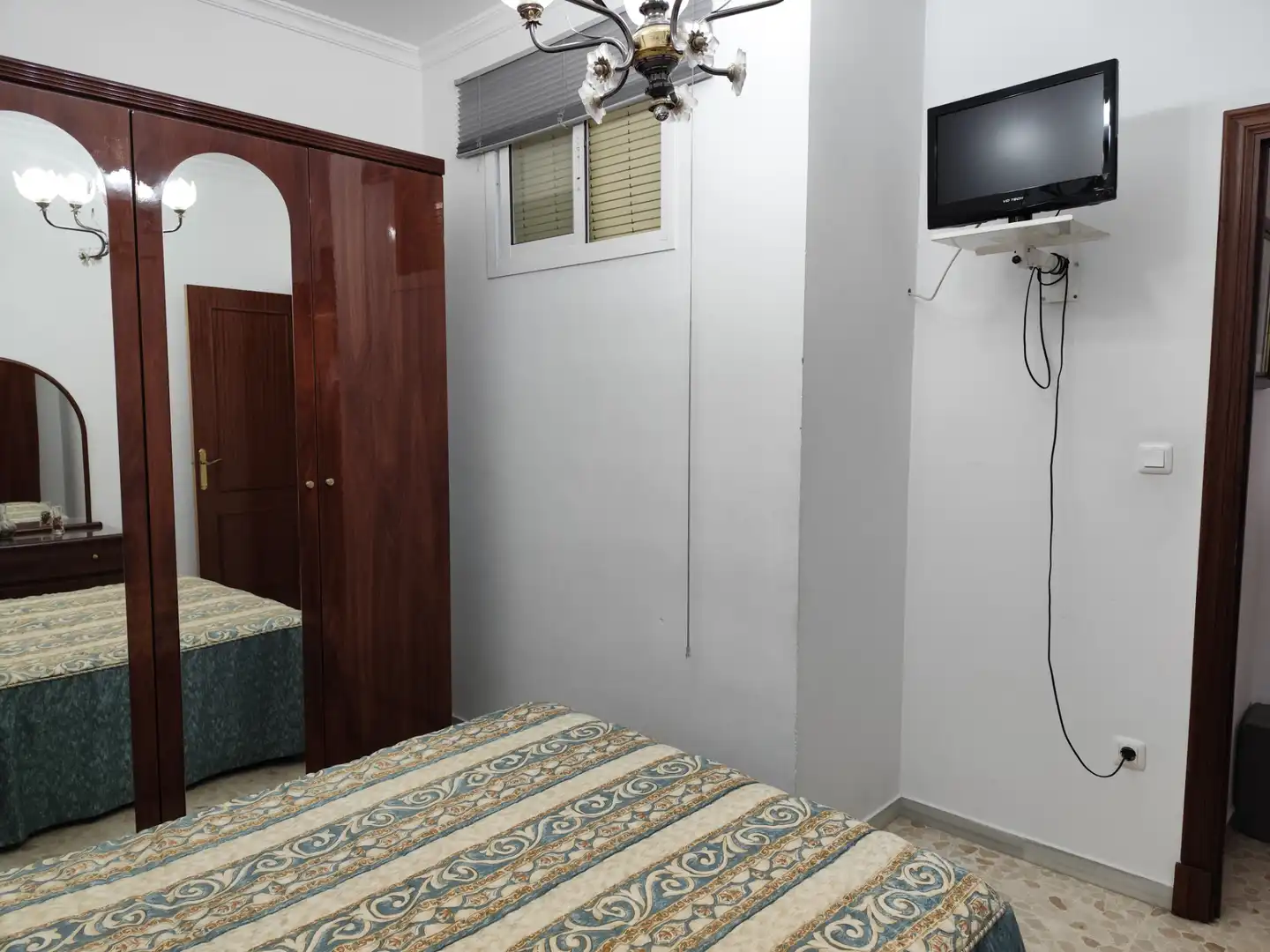 Casa o chalet de alquiler en Calle Guadiaro, 1, Las Palmeras - Dehesilla