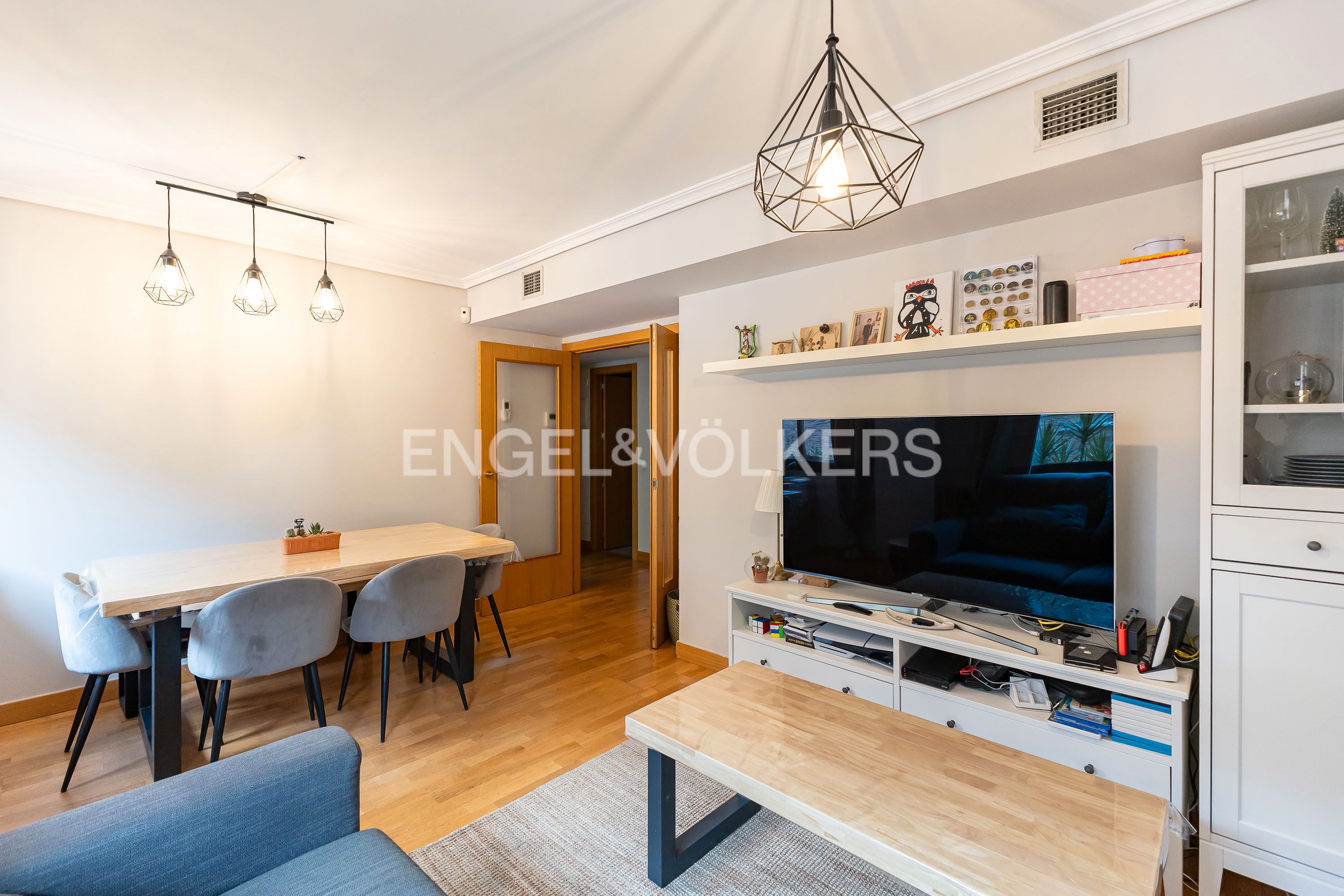 Exterior view of Apartment for sale in Las Rozas de Madrid  with Air Conditioner, Heating and Parquet flooring