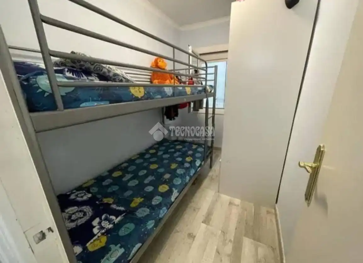 Dormitori de Pis en venda en Esplugues de Llobregat amb Aire condicionat