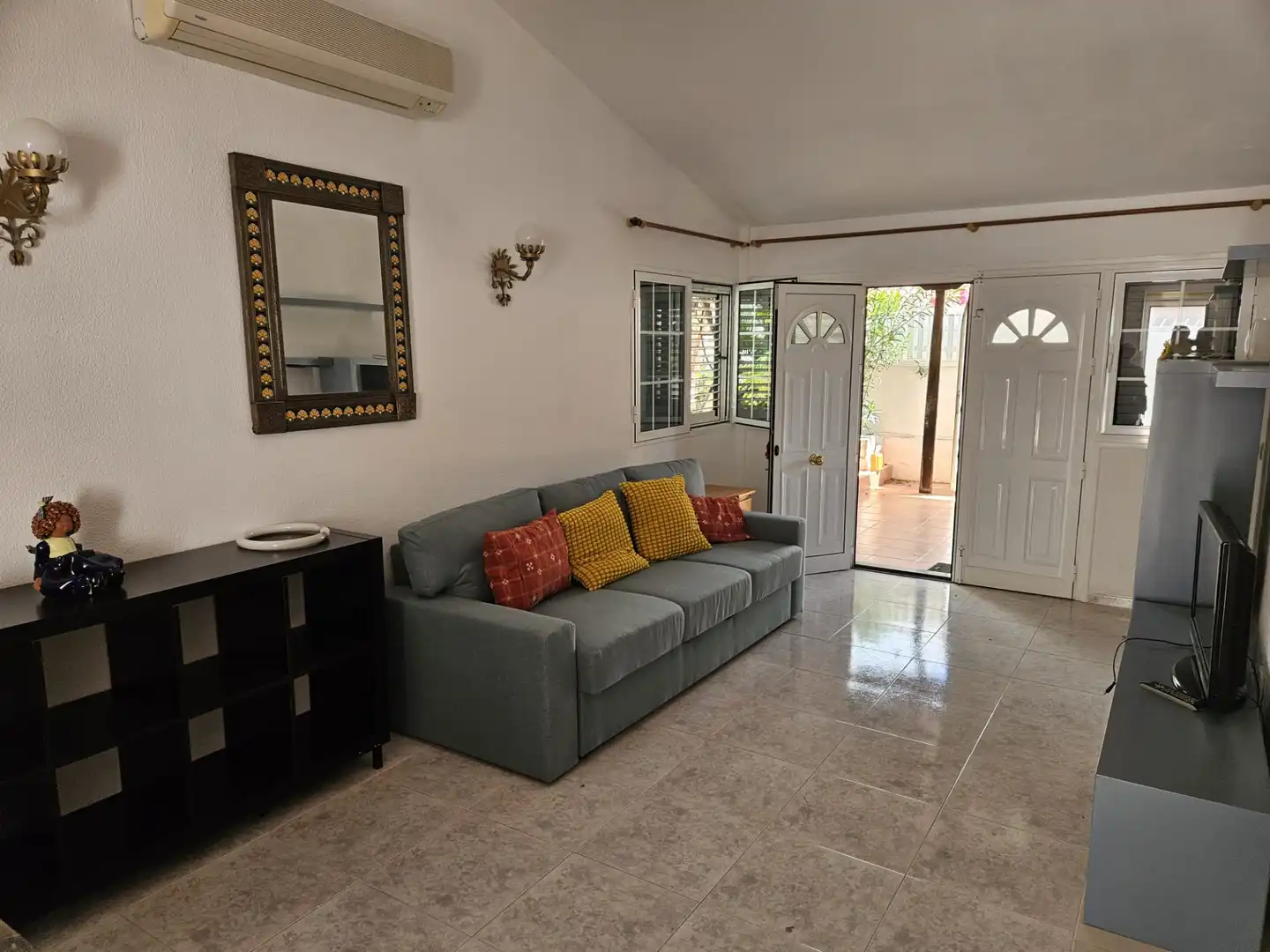 Sala de estar de Casa o chalet en venta en San Bartolomé de Tirajana con Aire acondicionado, Jardín privado y Amueblado