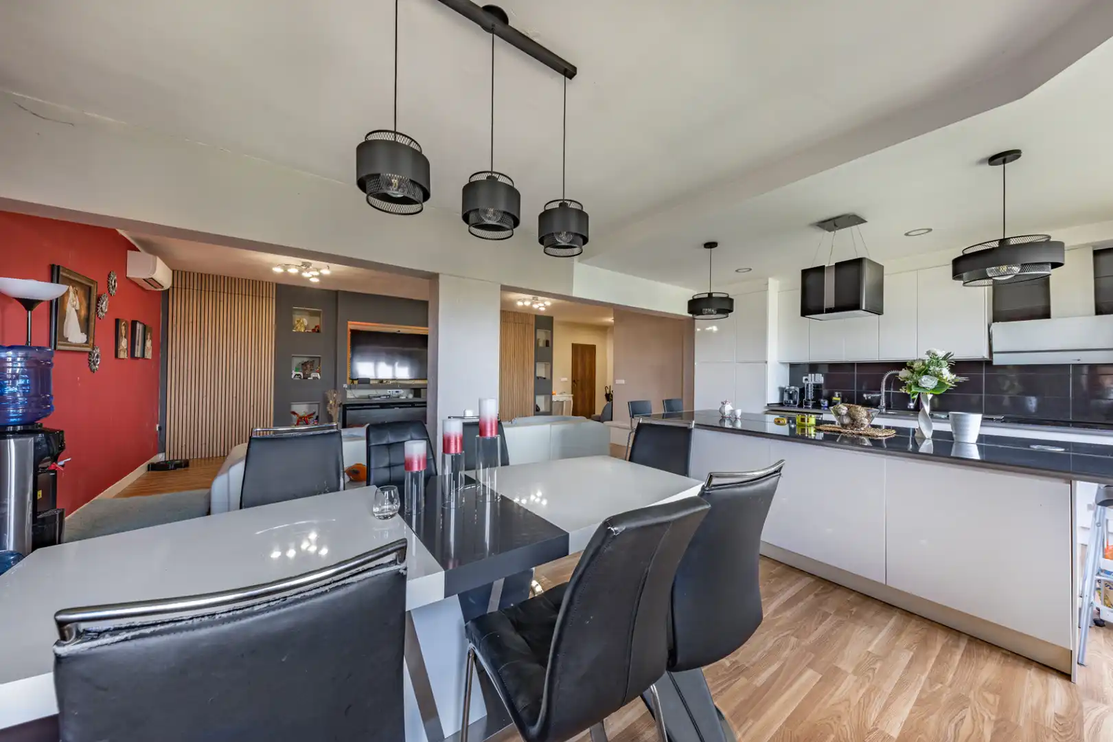 Comedor de Casa o chalet en venta en Llinars del Vallès con Aire acondicionado, Calefacción y Jardín privado