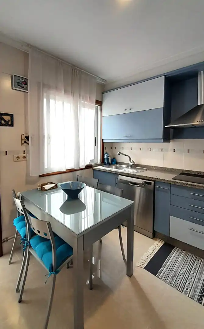 Cocina de Piso en venta en Pontevedra Capital  con Calefacción, Parquet y Trastero