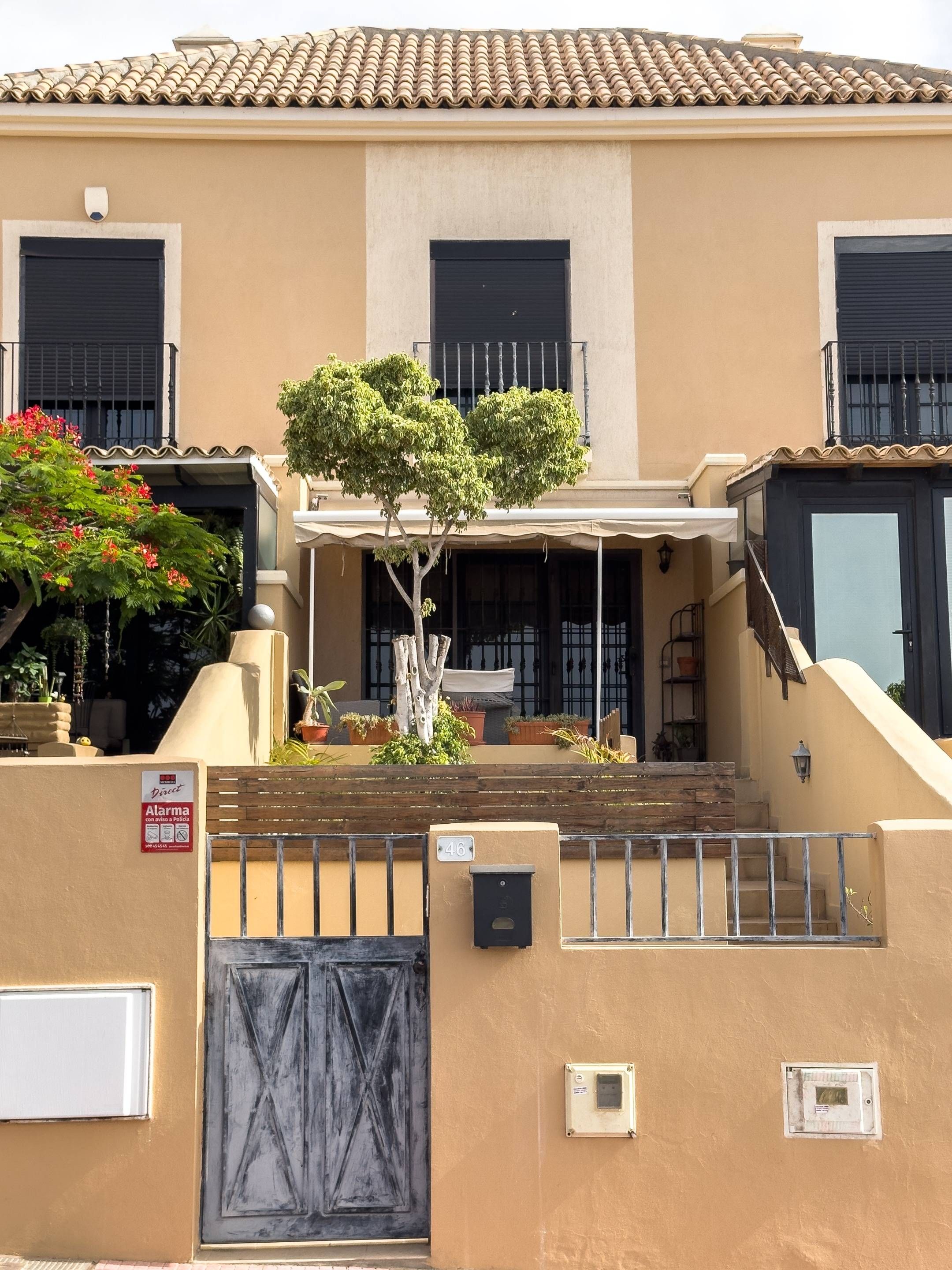 Exterior view of Single-family semi-detached to rent in El Rosario