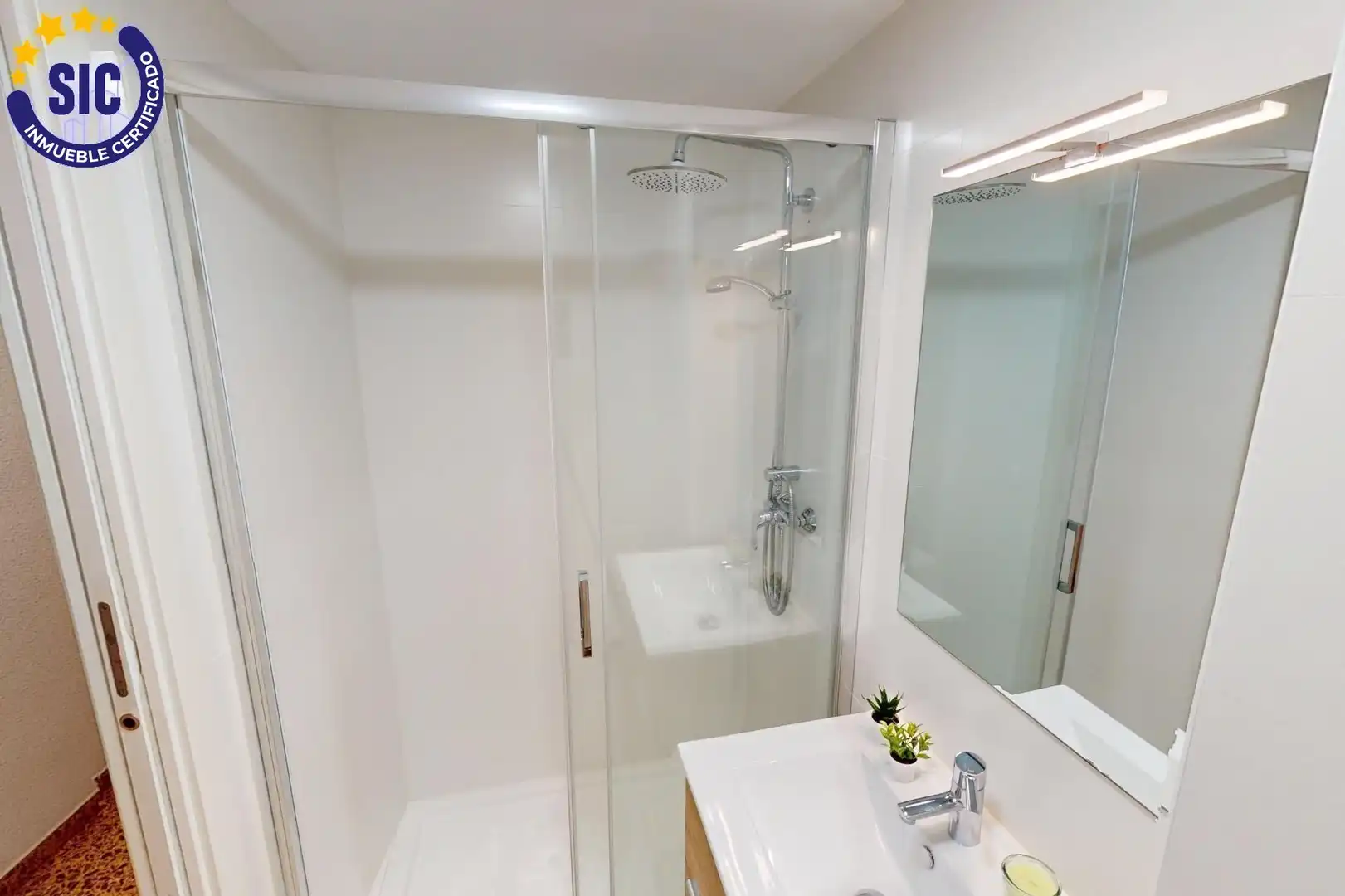Bathroom of Flat for sale in Castellón de la Plana / Castelló de la Plana  with Heating, Terrace and Balcony