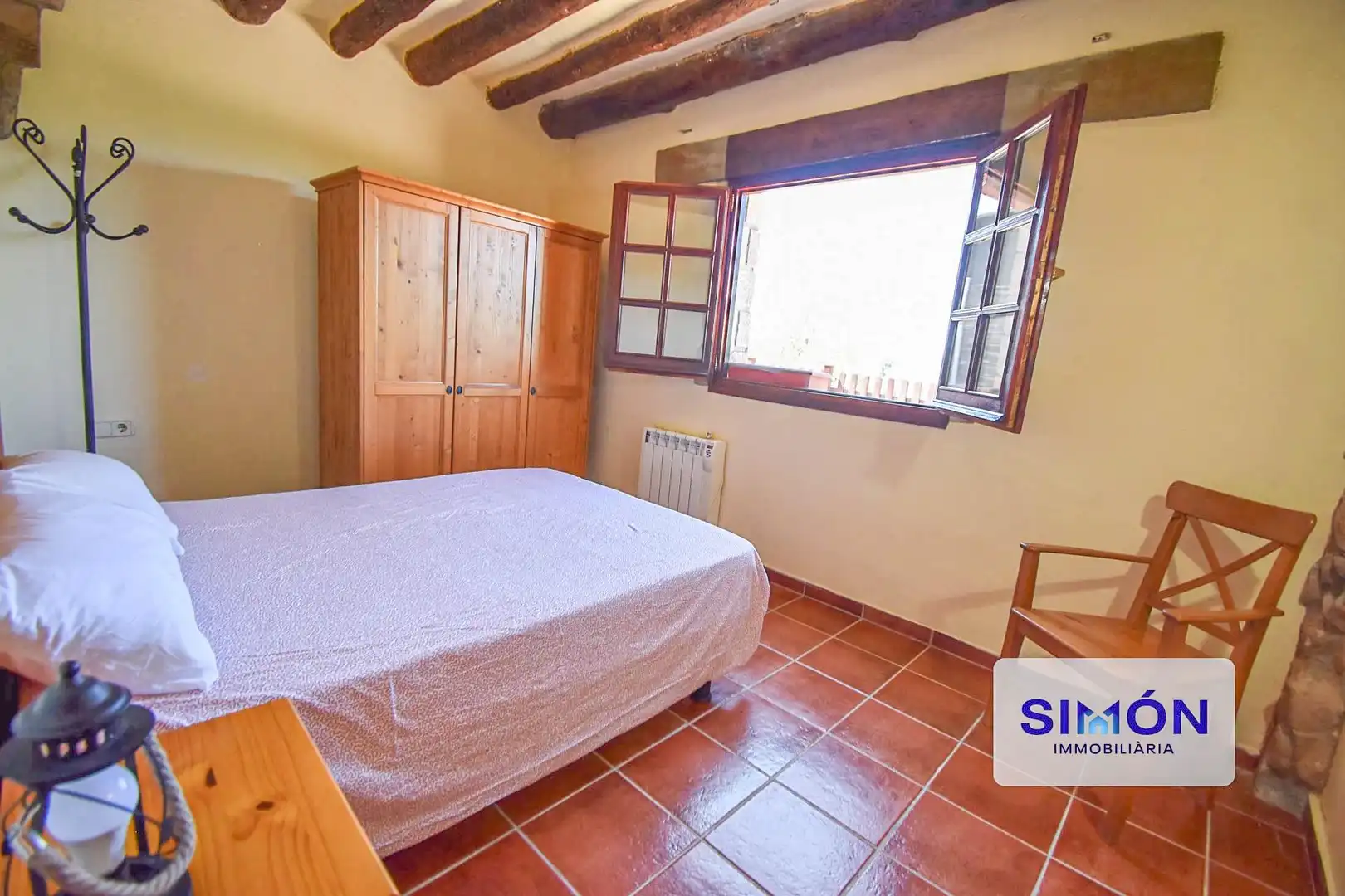 Dormitori de Finca rústica en venda en Sant Pere Sallavinera amb Aire condicionat, Calefacció i Terrassa