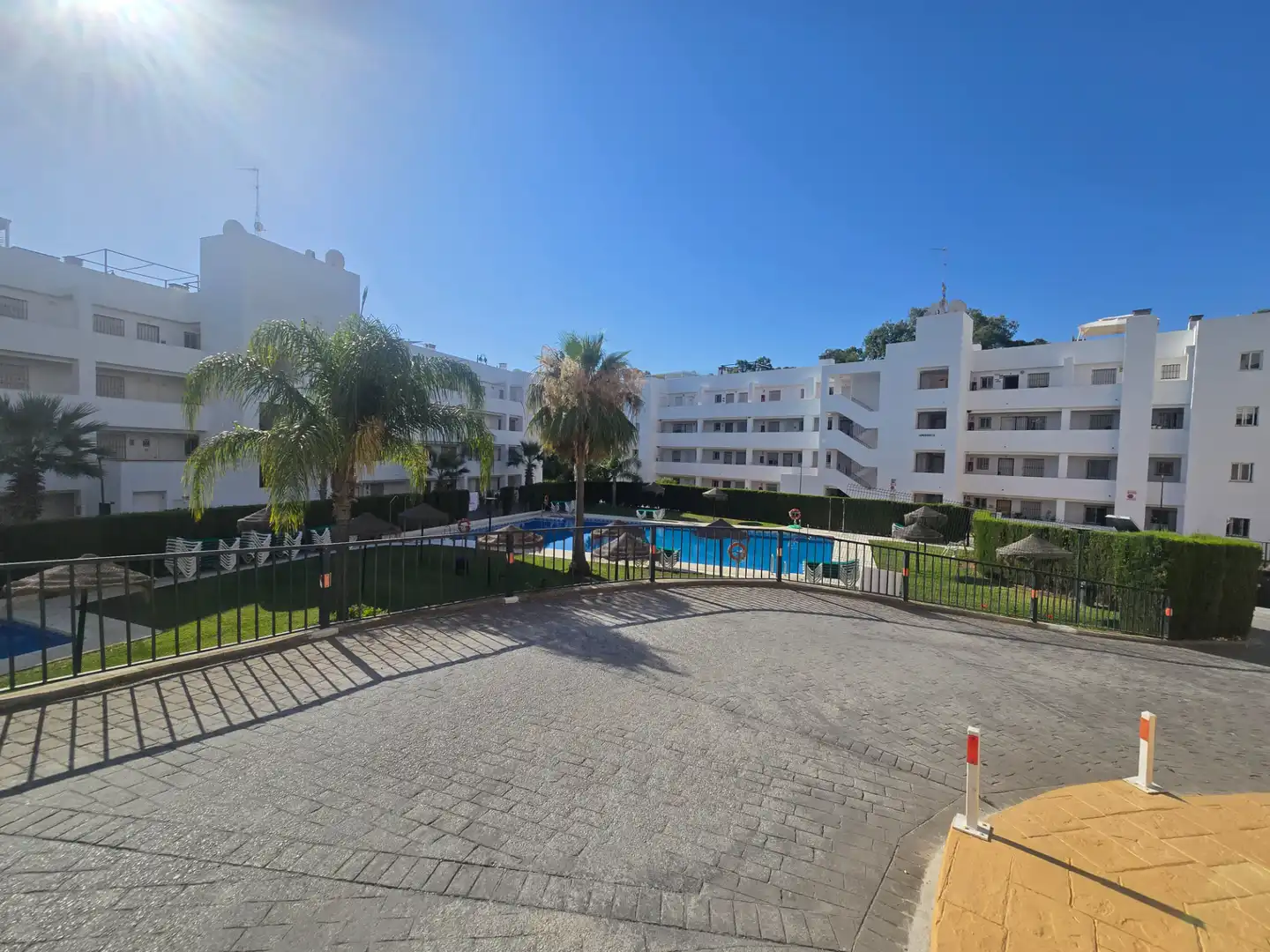Vista exterior de Apartament en venda en Mijas amb Terrassa, Forn i Piscina comunitària