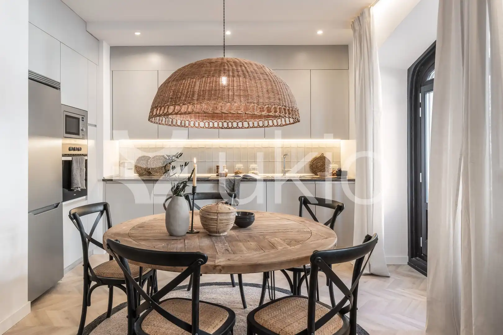 Cocina de Apartamento de alquiler en Madrid con Aire acondicionado, Calefacción y Amueblado