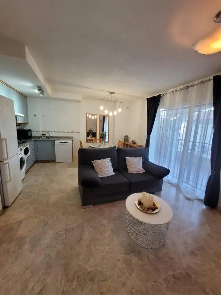 Sala d'estar de Casa o xalet en venda en Mutxamel amb Aire condicionat, Terrassa i Piscina