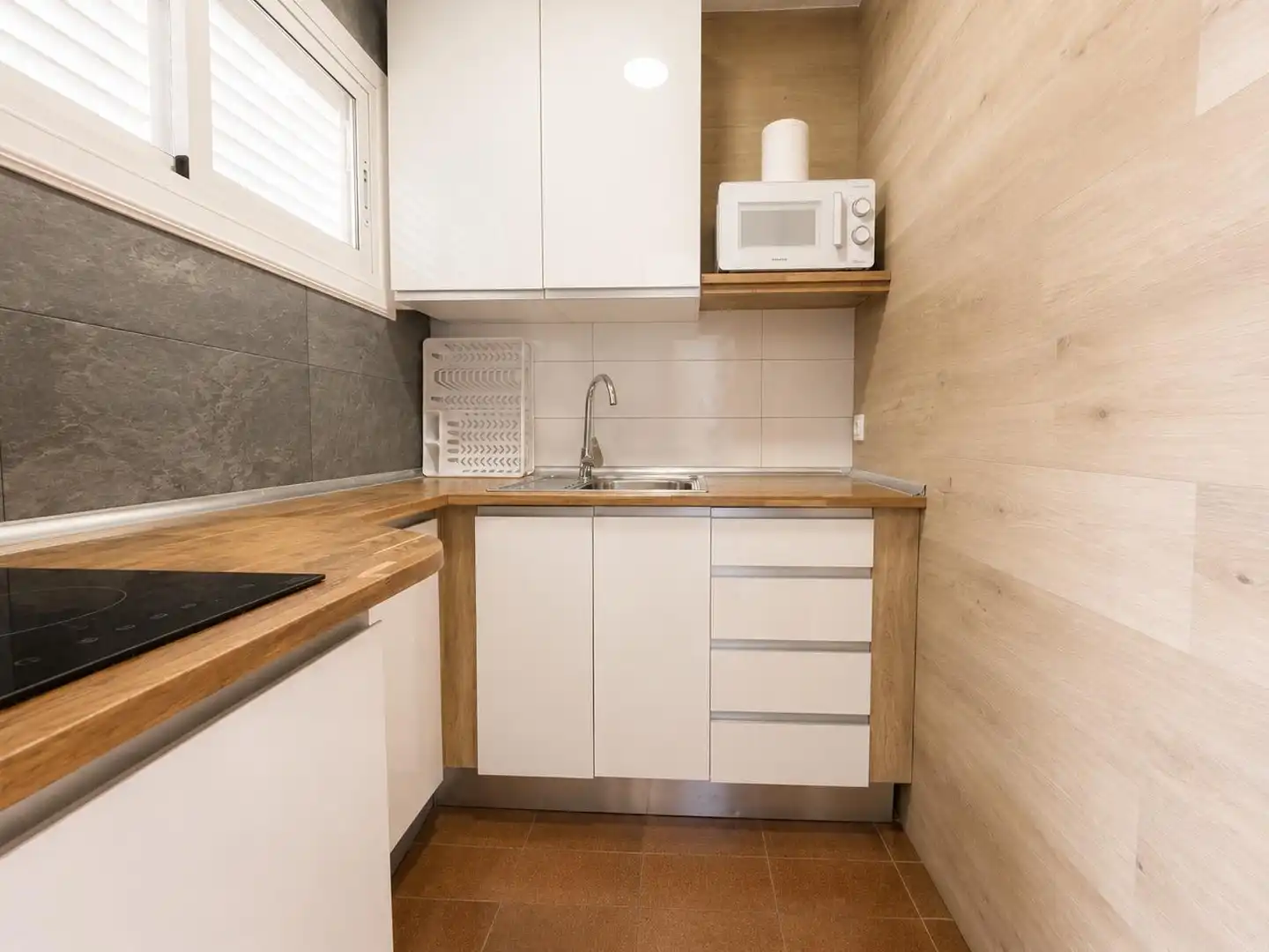 Küche von Wohnung zum Verkauf in Salou mit Klimaanlage, Terrasse und Möbliert