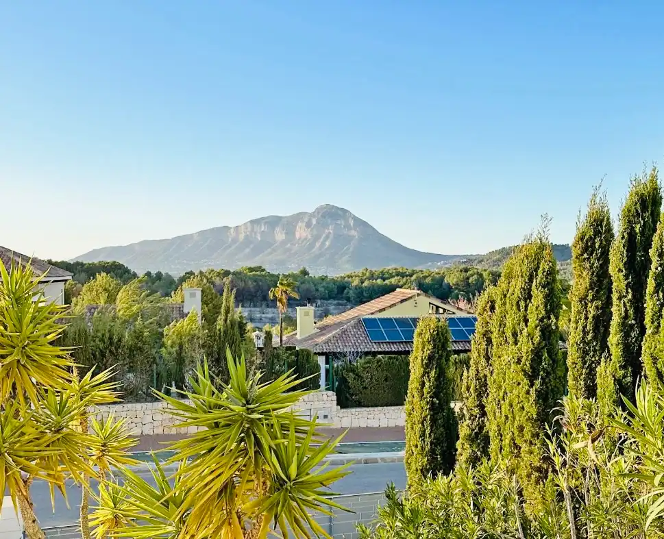 Vista exterior de Casa o xalet en venda en Jávea / Xàbia amb Aire condicionat, Calefacció i Jardí privat