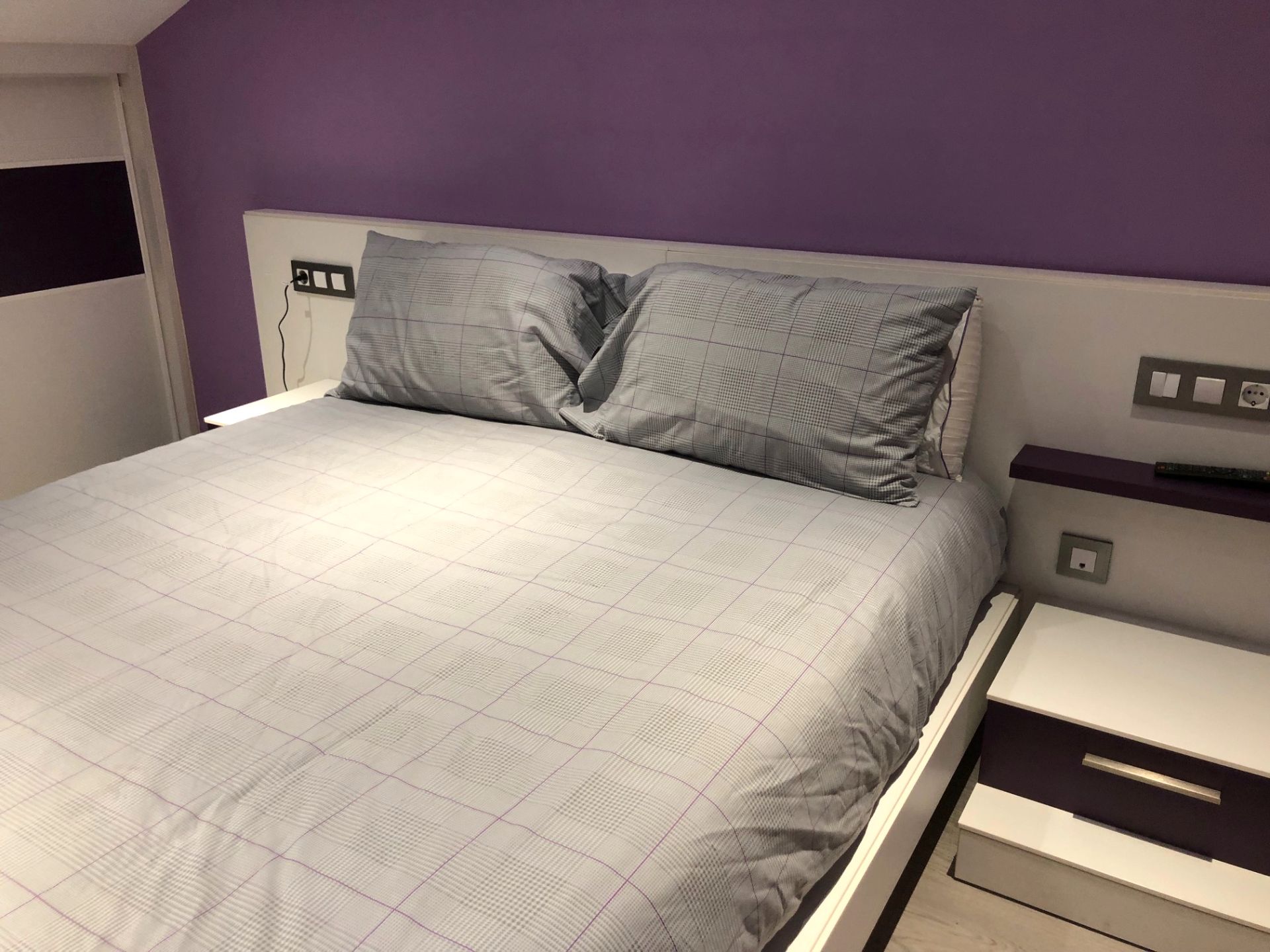 Dormitori de Àtic en venda en Brión amb Moblat