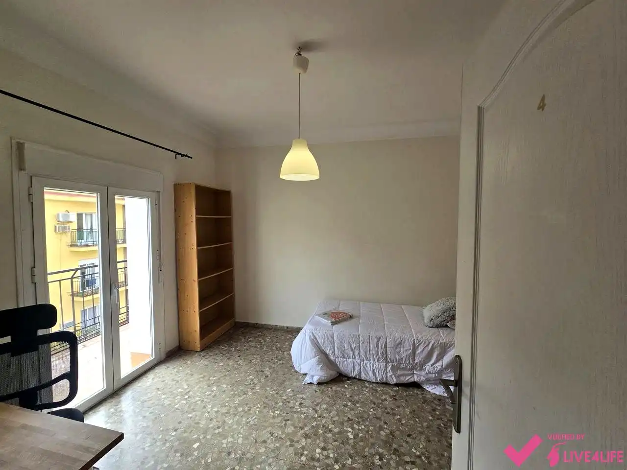 Bedroom of Flat for rent in Sevilla  with Air Conditioner, Terrace and Furnished