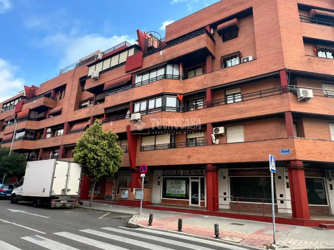 Exterior view of Premises for rent in Leganés