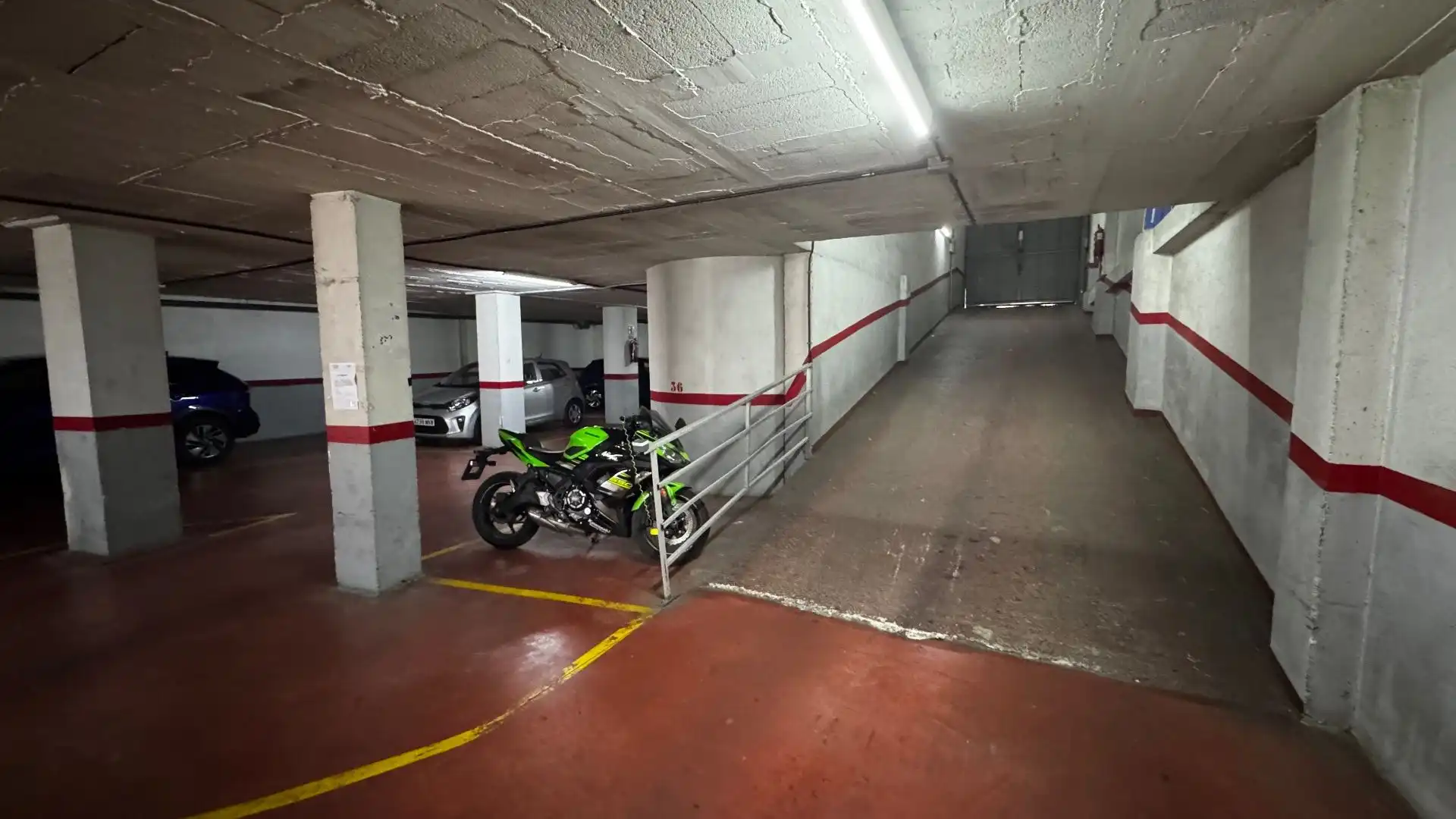Parkplatz von Garage zum Verkauf in Terrassa