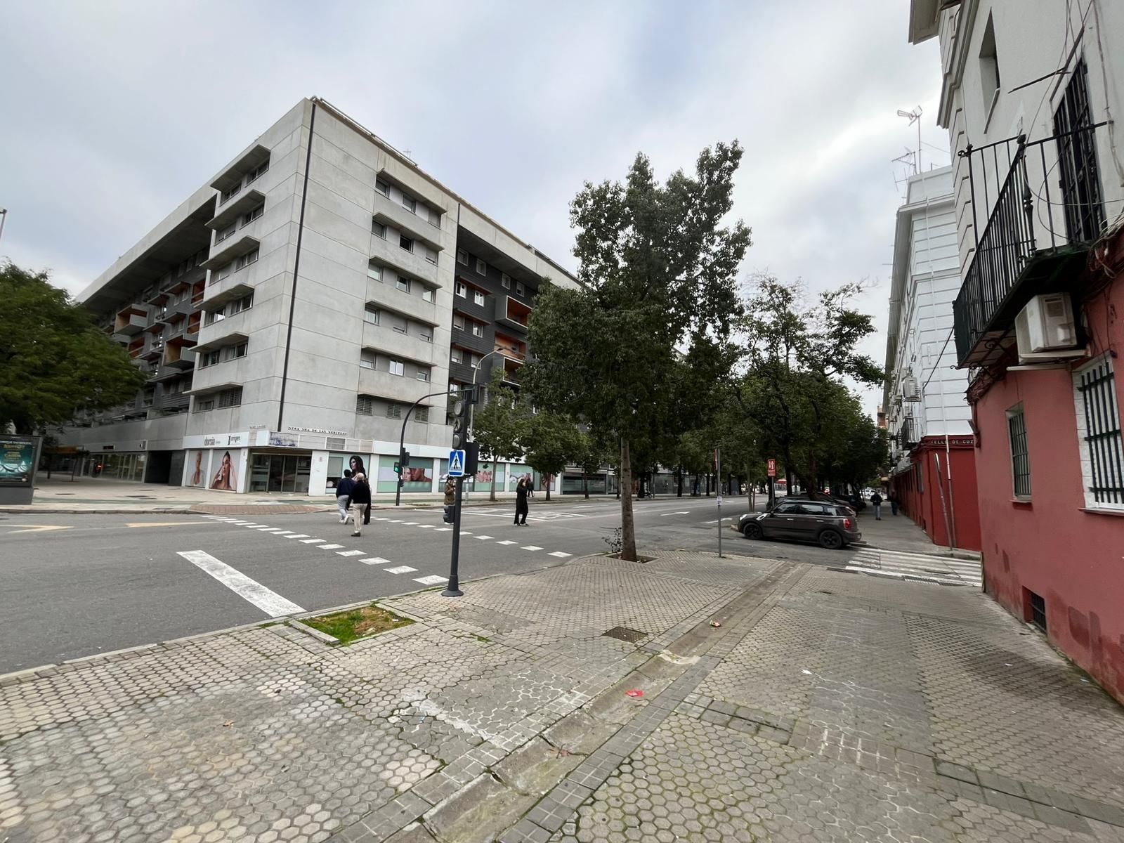 Exterior view of Flat for sale in  Sevilla Capital  with Air Conditioner and Furnished