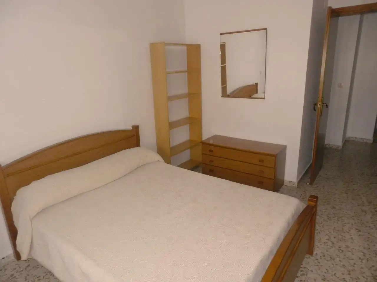 Flat for rent in Valdepasillas - La Paz - Huerta Rosales