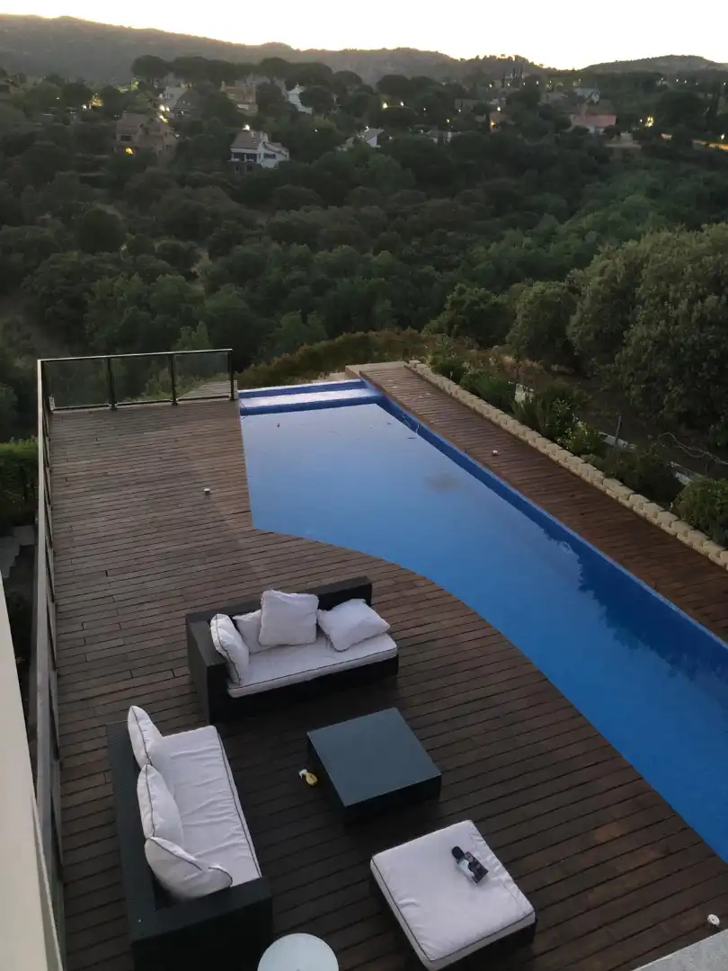 Piscina de Casa o xalet en venda en Las Rozas de Madrid amb Aire condicionat, Calefacció i Jardí privat