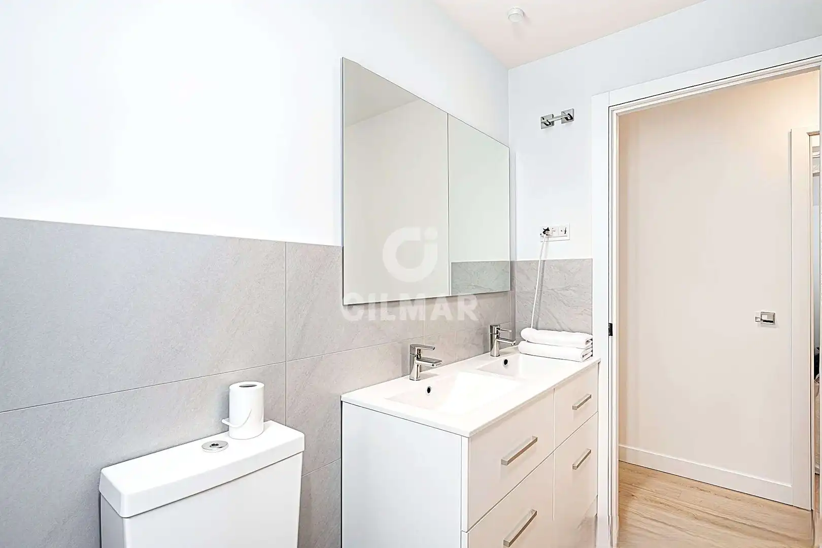 Bathroom of Flat for sale in Madrid  with Heating