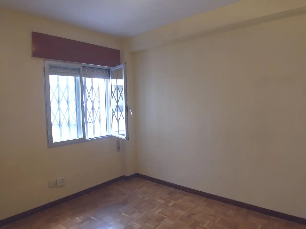 Bedroom of Flat for sale in Moratalaz