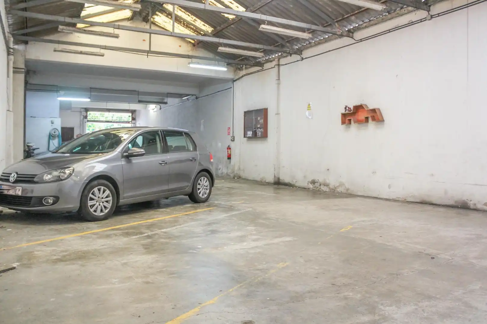 Business premises for sale in Avenida Avenida de los Mallos, imagen 2