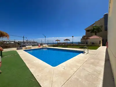 Piscina de Planta baja en venta en Fuengirola con Aire acondicionado, Calefacción y Terraza
