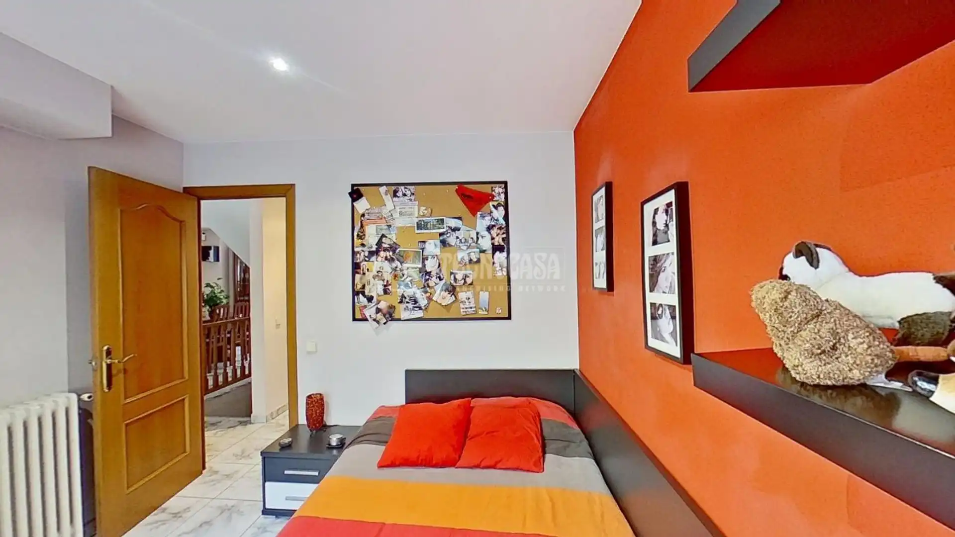 Habitación de Casa adosada en venta en Vic con Aire acondicionado, Calefacción y Terraza