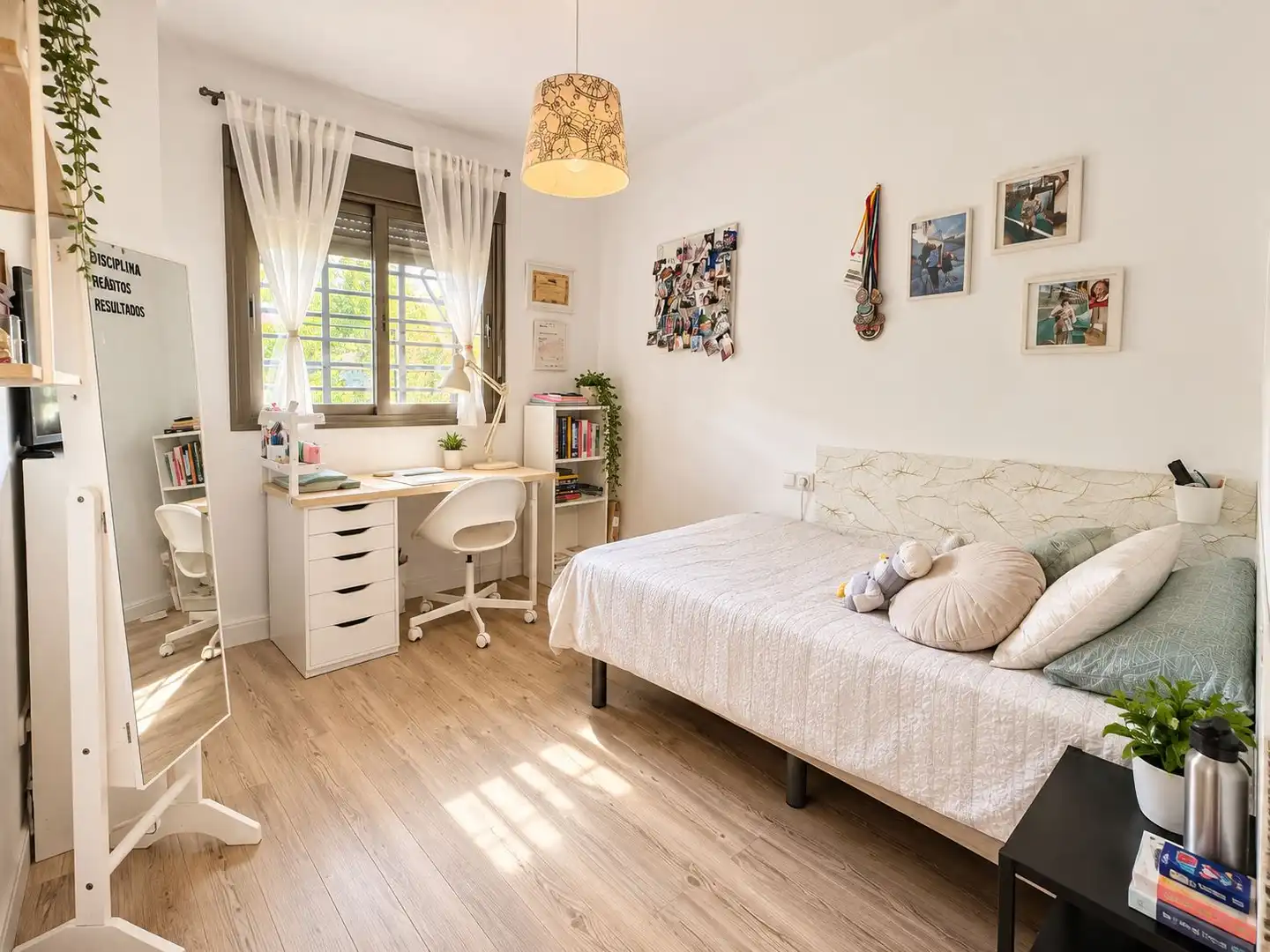 Dormitori de Apartament en venda en Torremolinos amb Aire condicionat, Calefacció i Parquet