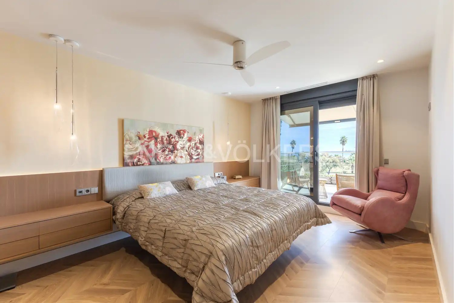 Dormitori de Casa o xalet en venda en Castellón de la Plana / Castelló de la Plana amb Aire condicionat, Calefacció i Jardí privat