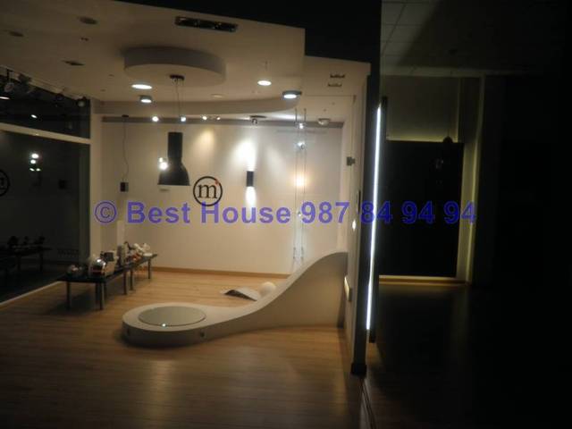 Local comercial en Alquiler en Armunia