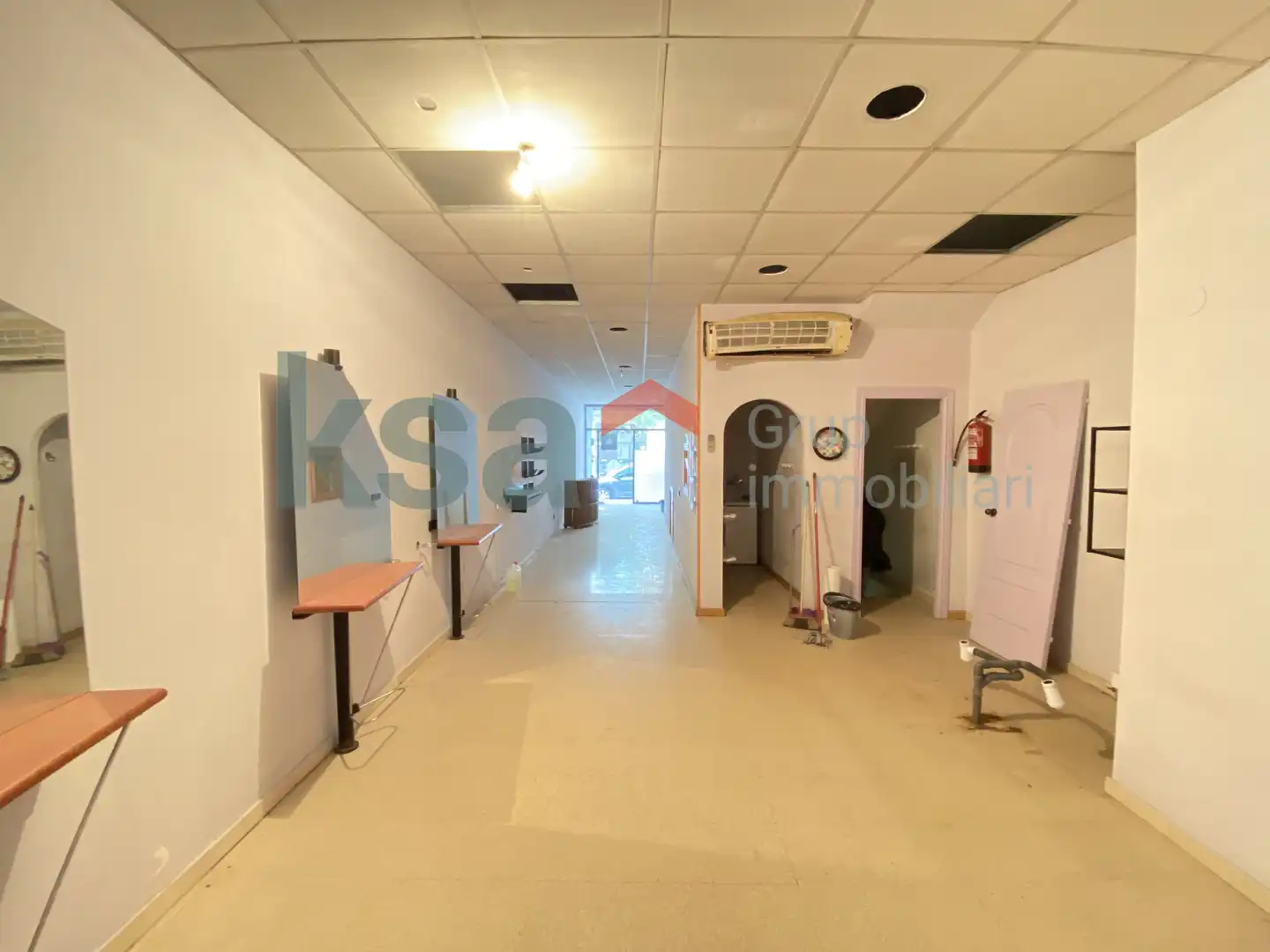 Local comercial de lloguer a Centre