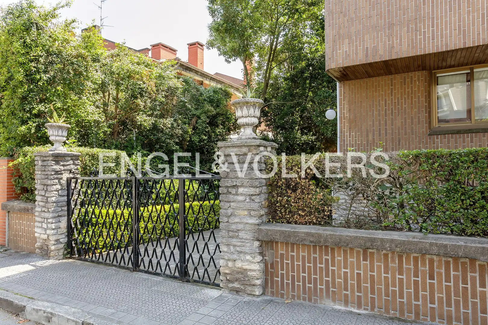 Vista exterior de Piso en venta en Getxo  con Calefacción y Trastero