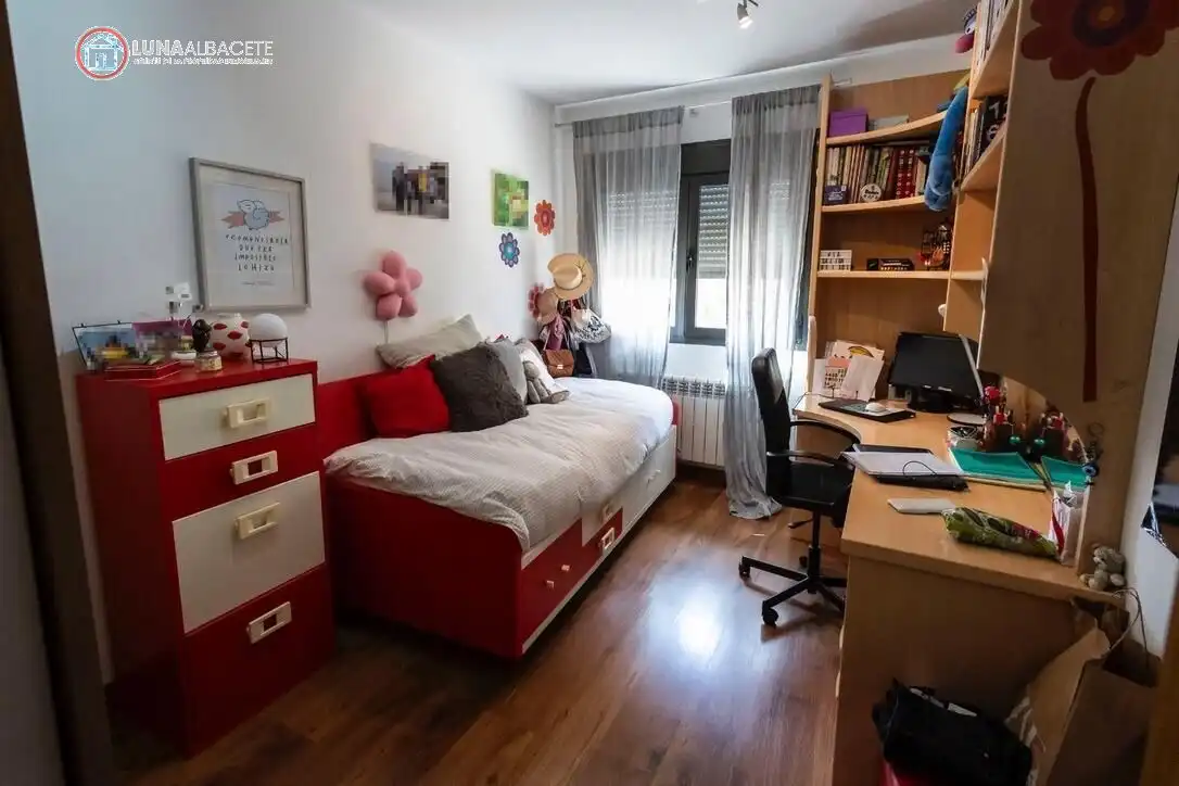 Dormitori de Pis en venda en Albacete amb Calefacció, Terrassa i Traster