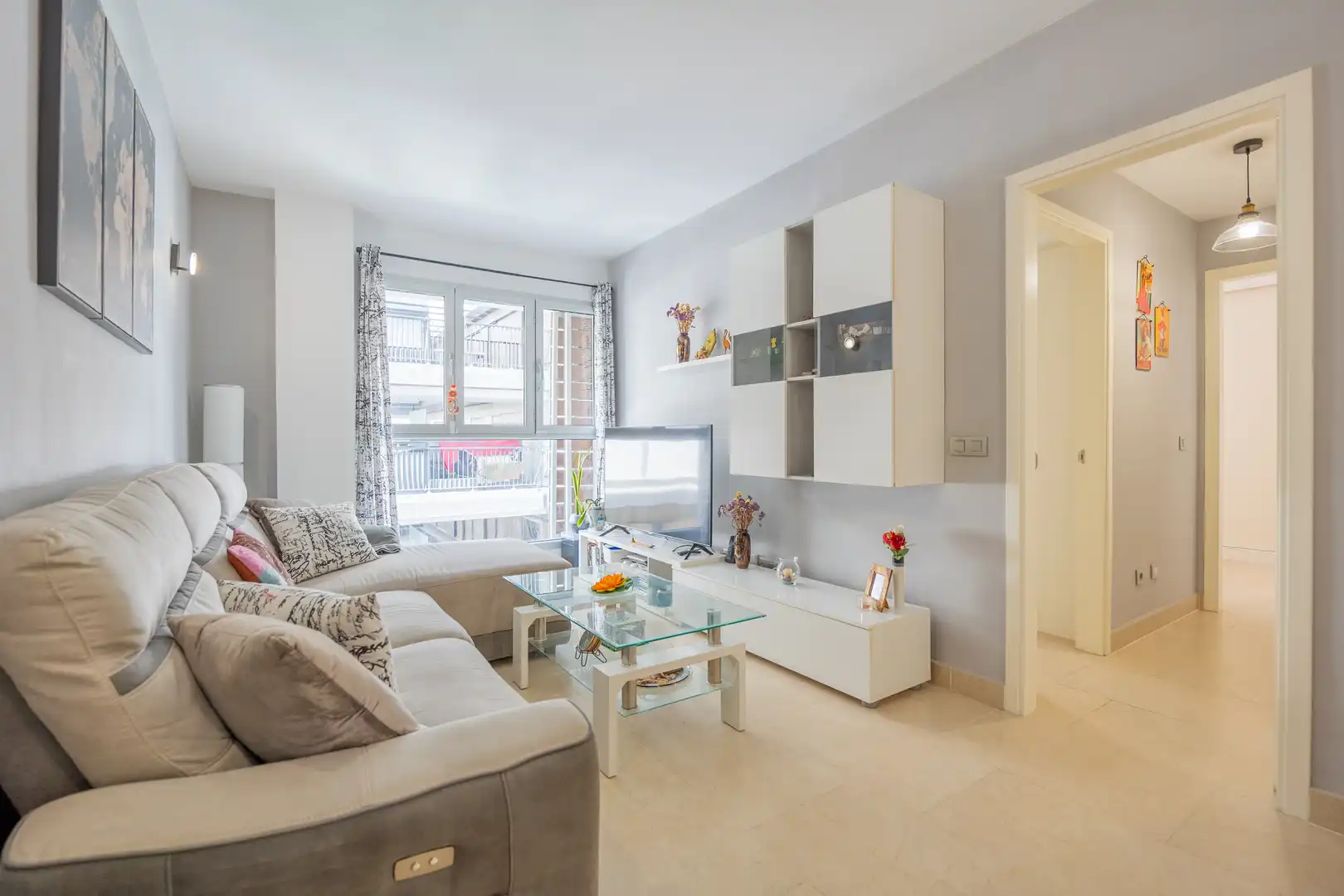 Sala de estar de Piso en venta en Las Palmas de Gran Canaria con Trastero, Piscina y Amueblado