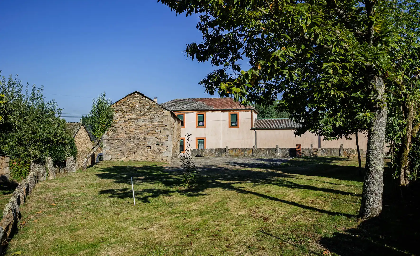 Vista exterior de Finca rústica en venta en Outeiro de Rei