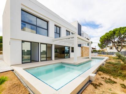 Vista exterior de Casa o xalet en venda en Llucmajor amb Calefacció, Jardí privat i Terrassa