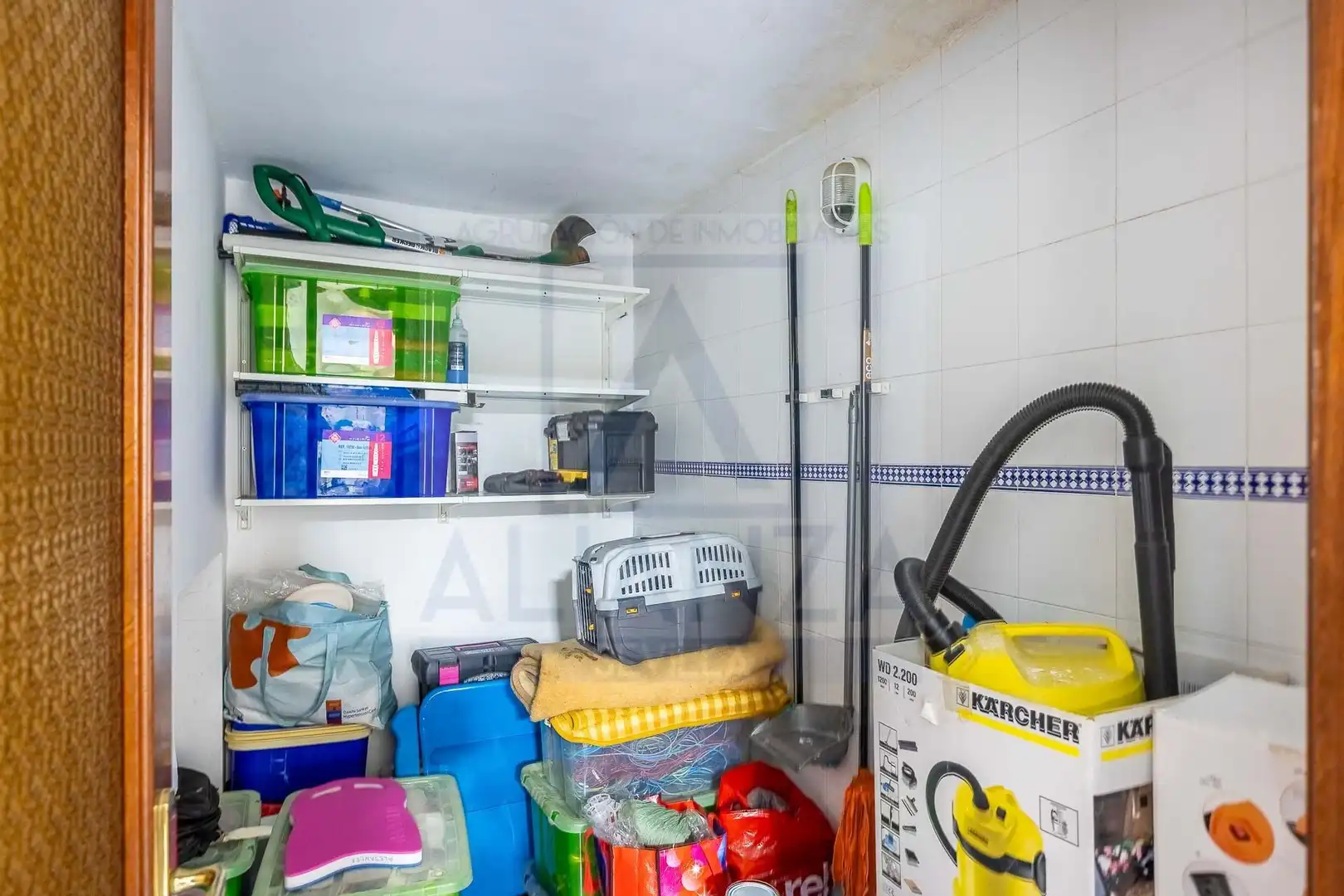 Houses for sale in Valencina de la Concepción  with Air Conditioner, Private garden and Community pool