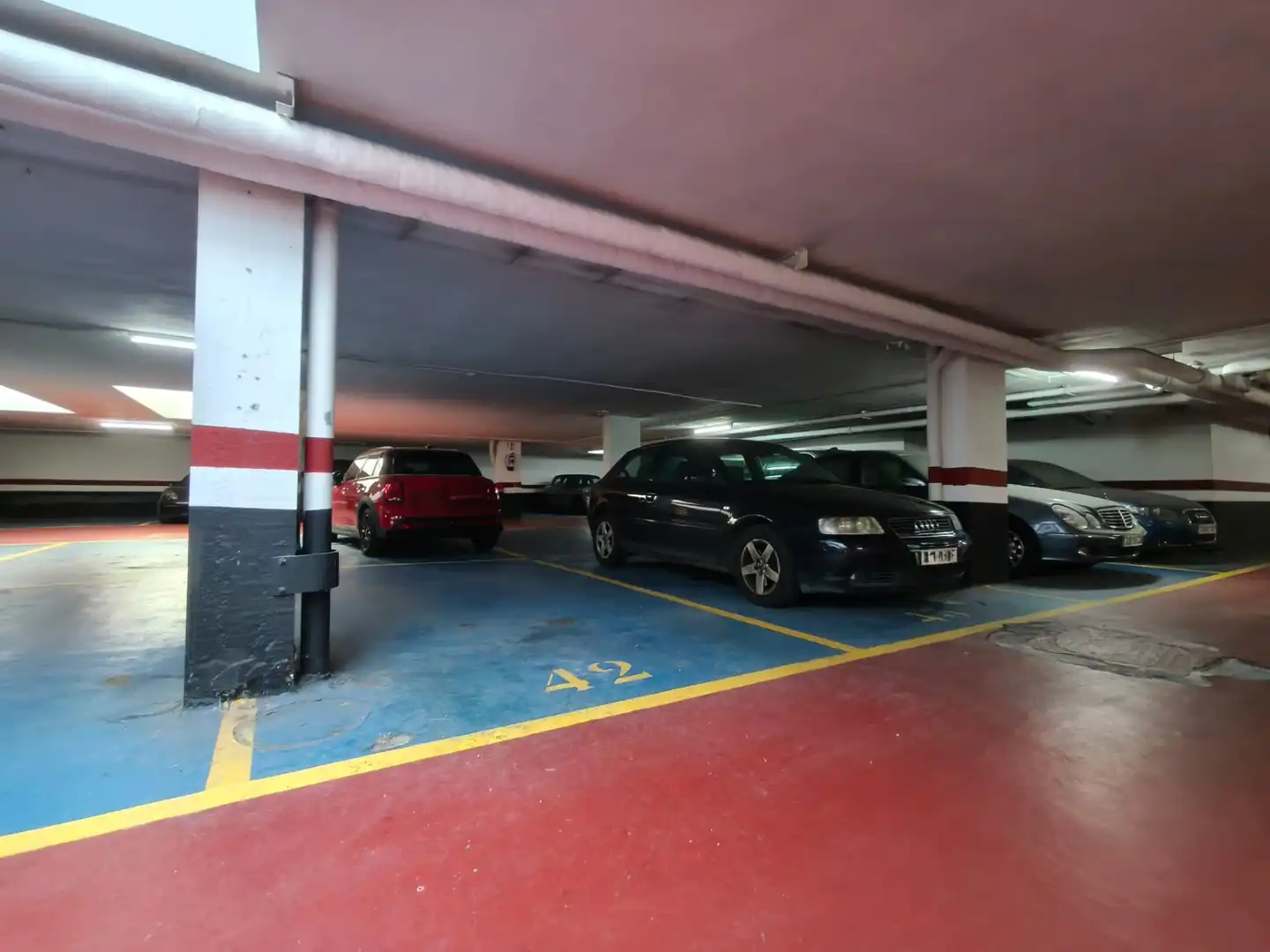 Parking de Piso en venta en Getxo  con Calefacción, Terraza y Trastero