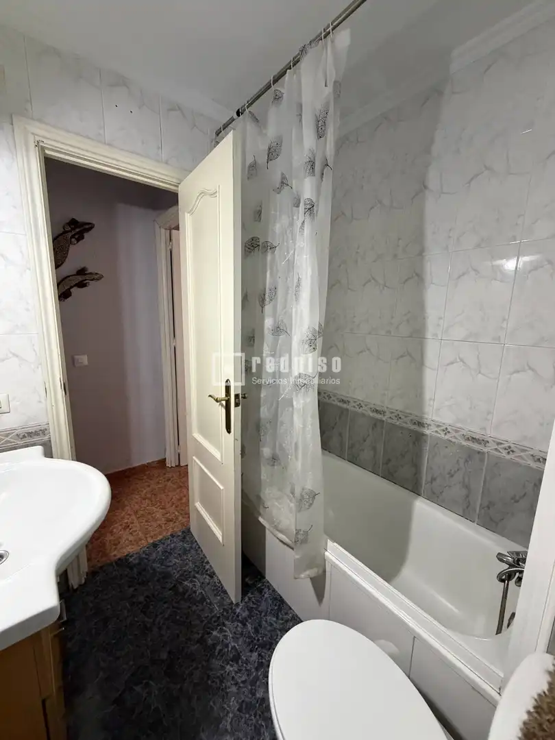 Bathroom of Flat for sale in Málaga