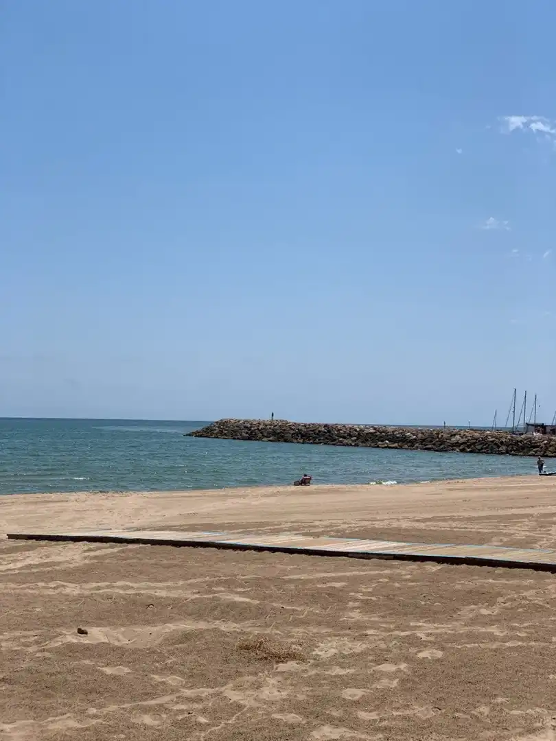 Außenansicht von Erdgeschoss zum Verkauf in Valencia mit Terrasse, Abstellraum und Möbliert