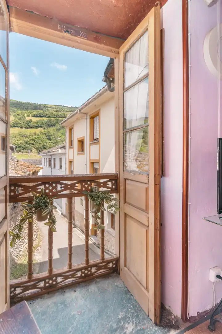 Vista exterior de Casa o chalet en venta en Cangas del Narcea con Jardín privado, Amueblado y Balcón