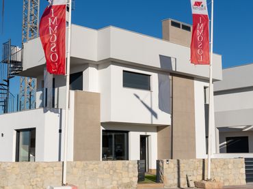 Villa di nuova costruzione con balcone in vendita a Calle Alicante 113