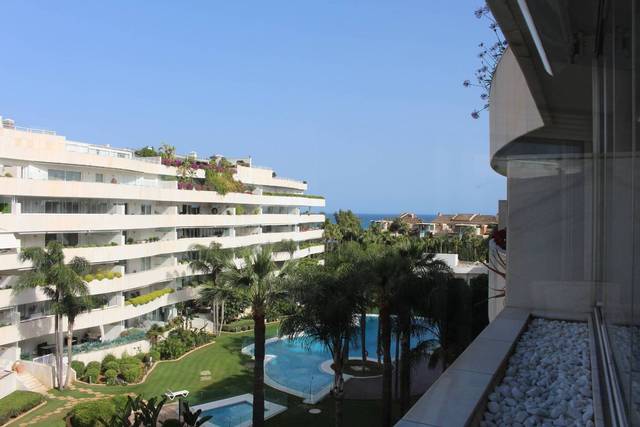 Apartamento en Alquiler en Puerto Banús