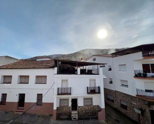 Exterior view of Duplex for sale in Casas del Castañar  with Terrace